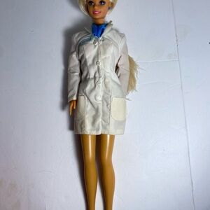 Blonde Barbie Doll w/Dentist DDS Lab Coat Outfit 1990s
